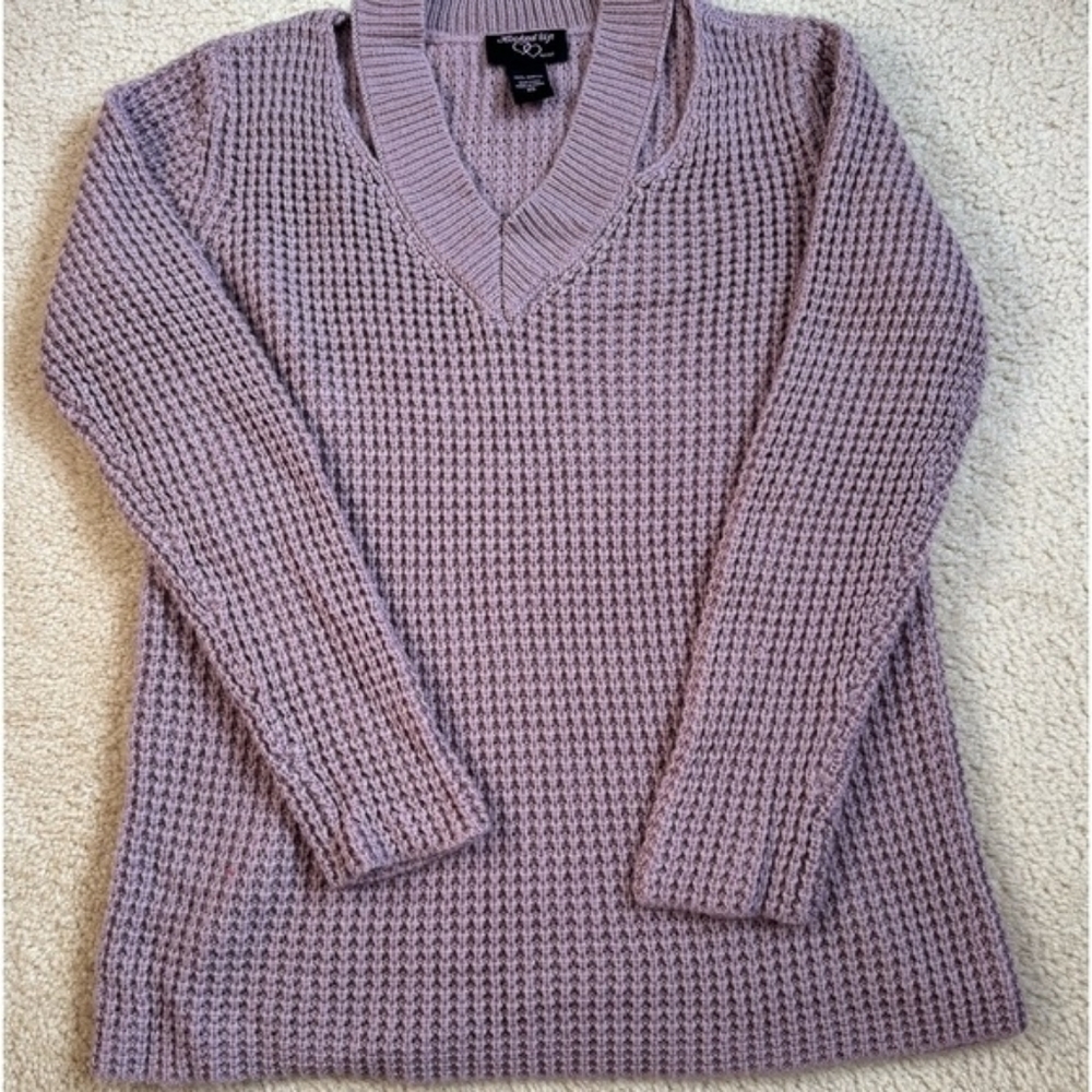 Hooked Up by IOT Lavender Purple Knit V-Neck Sweater ExSmall